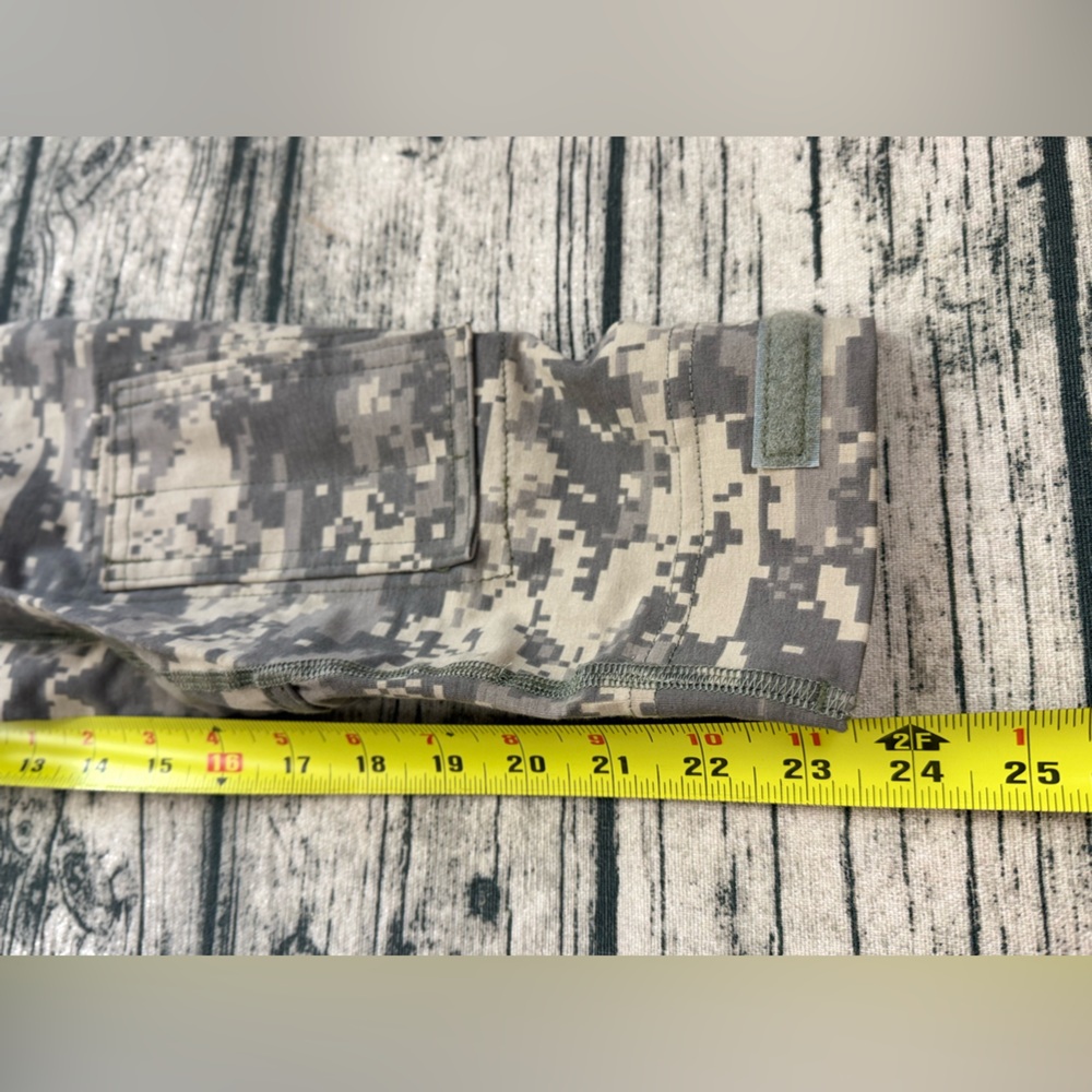 Massif US Army Combat Shirt Men Large, Digital Camo, Flame Resistant, Stretch - Picture 10 of 16